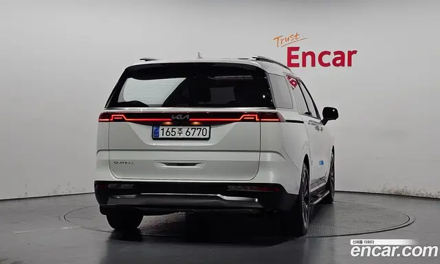 Kia Carnival 2022 2.2 автомат (гидро), миниатюра 4