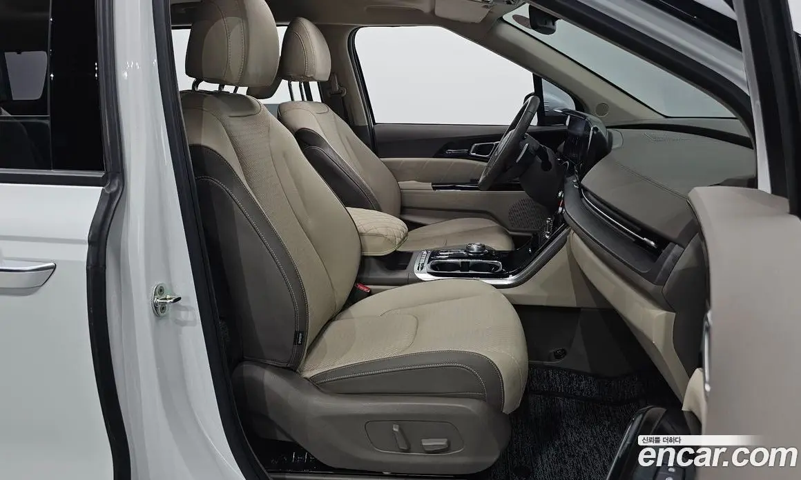 Kia Carnival 2022 2.2 автомат (гидро), фото 10
