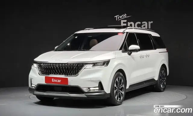 Kia Carnival, 2023, 29 992 км