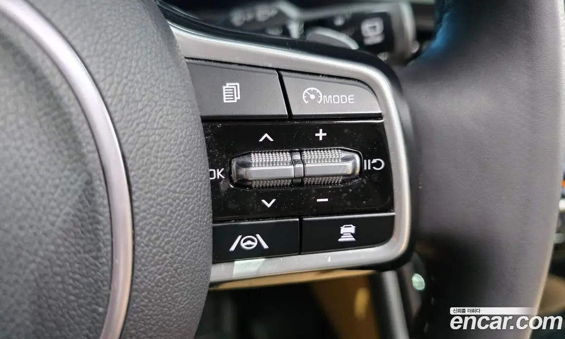 Kia Carnival 2023 3.5 автомат (гидро), фото 16