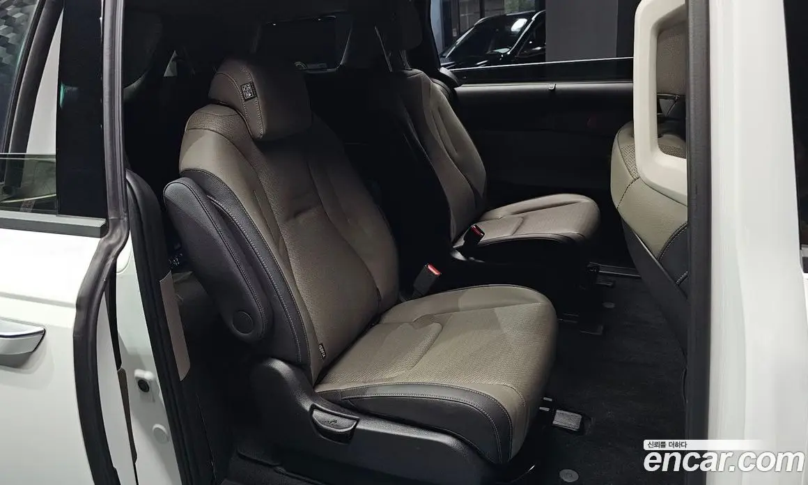 Kia Carnival 2024 3.5 автомат (гидро), фото 18