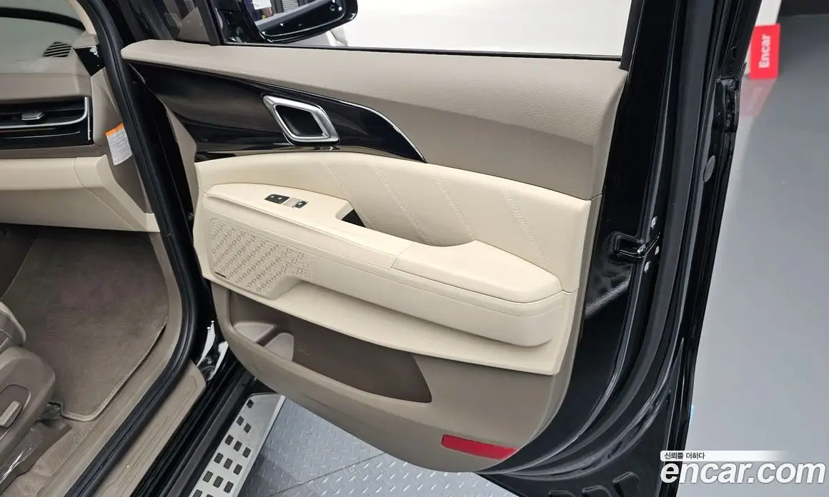 Kia Carnival 2024 1.6 автомат (гидро), фото 14