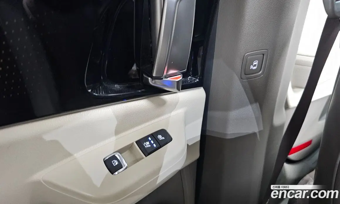 Kia Carnival 2024 1.6 автомат (гидро), фото 26