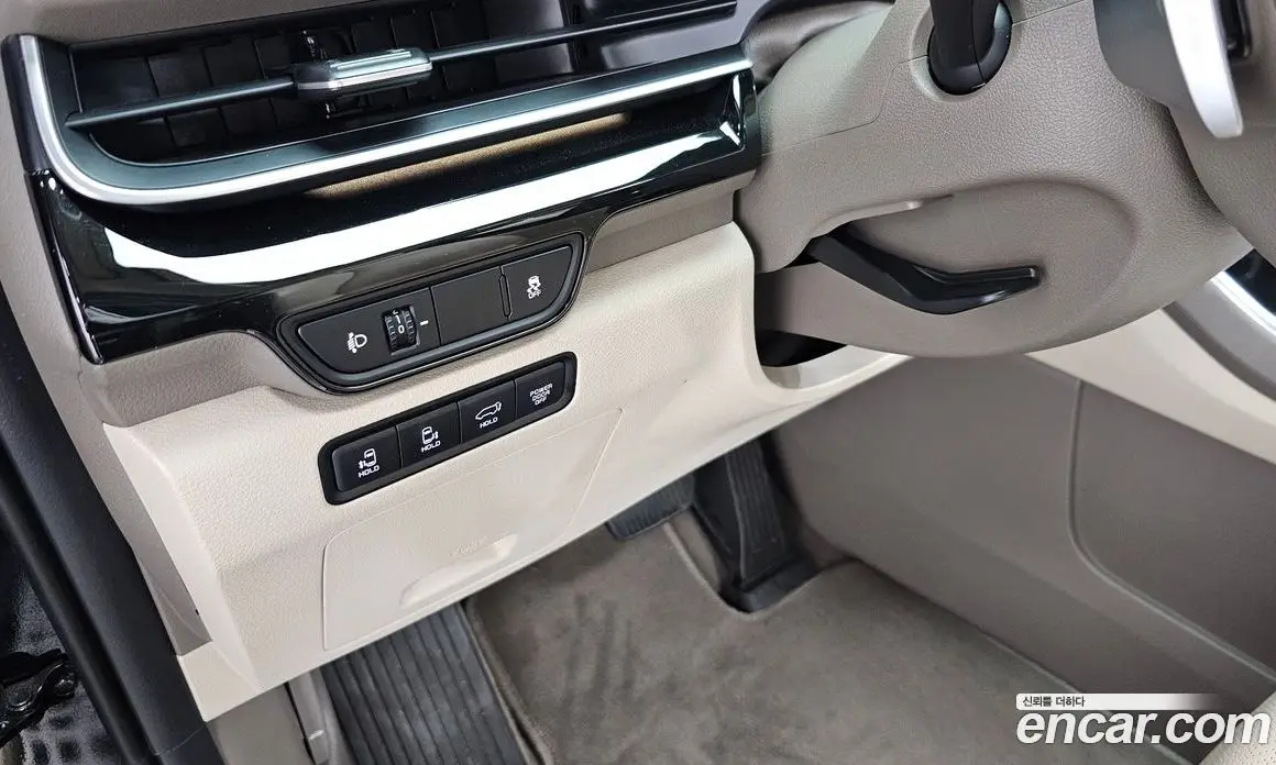 Kia Carnival 2024 1.6 автомат (гидро), фото 27