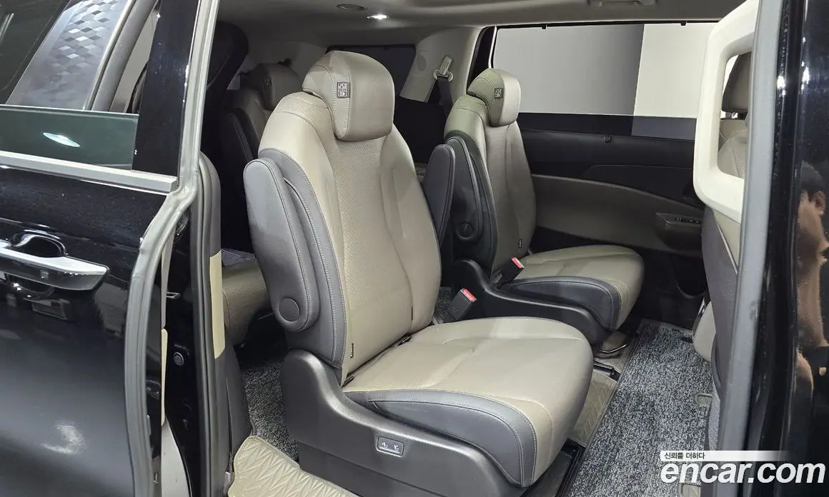 Kia Carnival 2024 1.6 автомат (гидро), фото 11