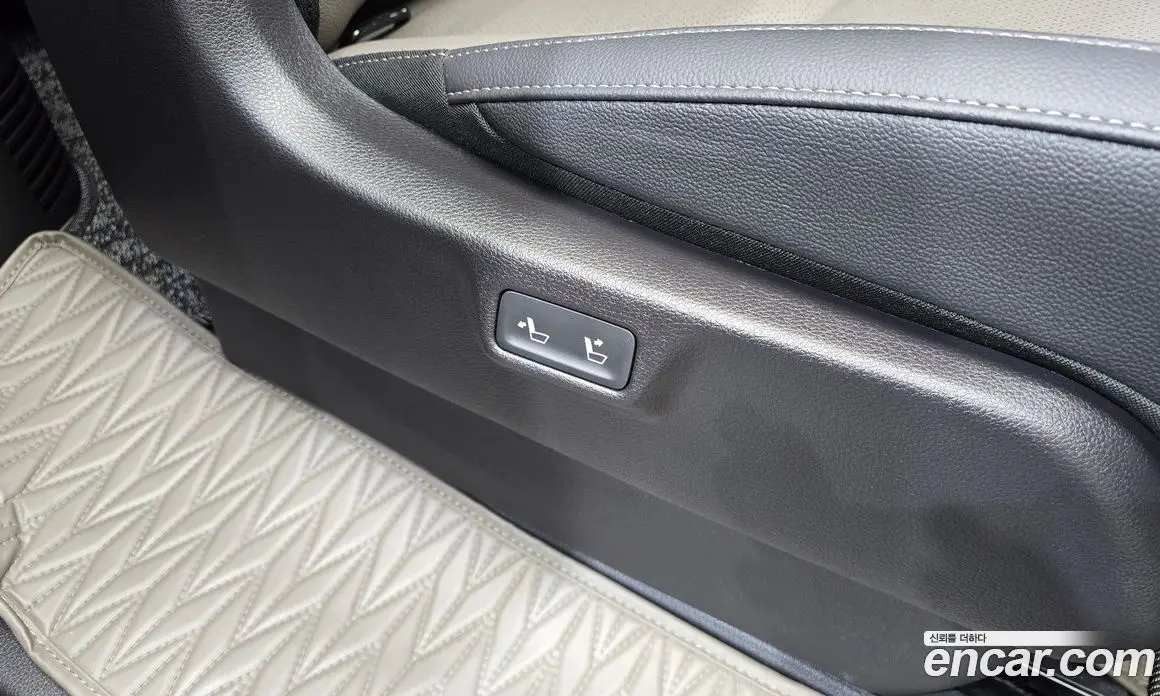 Kia Carnival 2024 1.6 автомат (гидро), фото 20