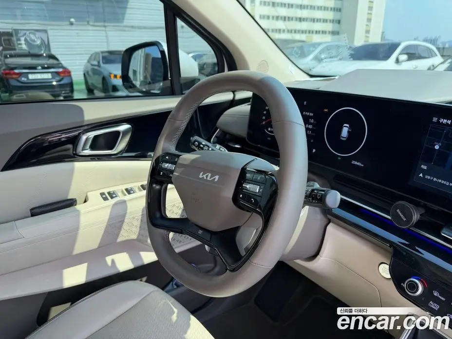 Kia Carnival 2025 1.6 автомат (гидро), фото 18