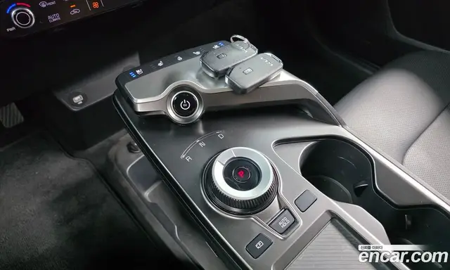 Kia EV6 2022 0.1 автомат (гидро), миниатюра 12