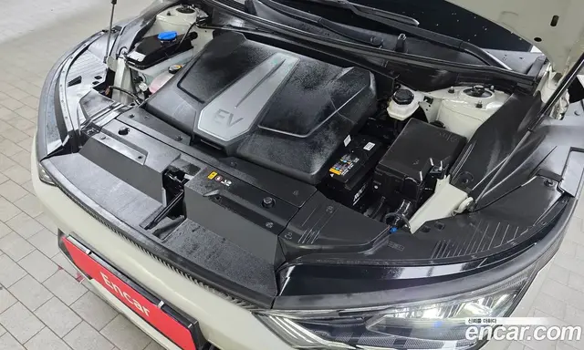 Kia EV6 2022 0.1 автомат (гидро), миниатюра 6
