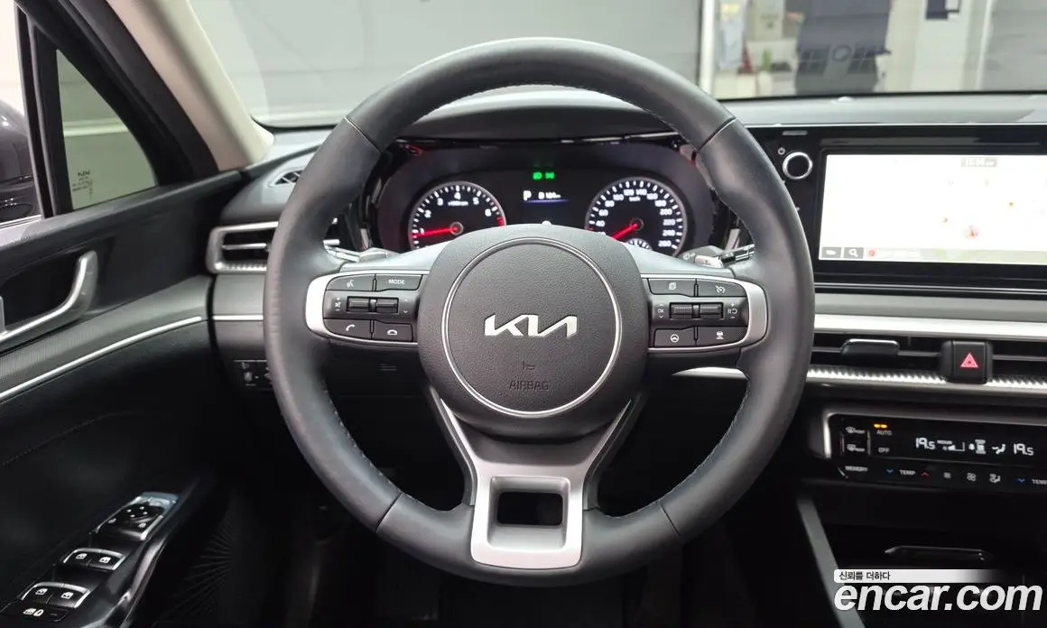 Kia K5 (Optima) 2023 2.0 автомат (гидро), фото 13