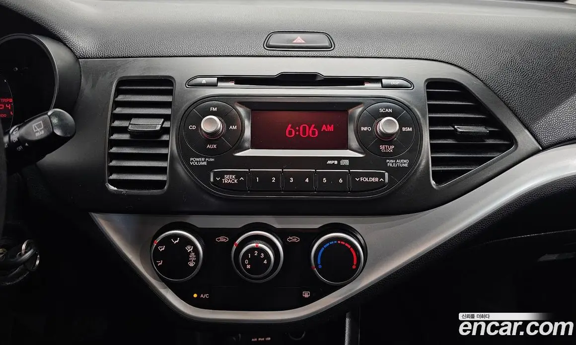 Kia Morning 2011 1.0 автомат (гидро), фото 14