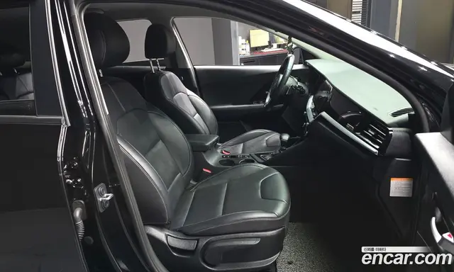 Kia Niro 2020 1.6 автомат (гидро), миниатюра 11