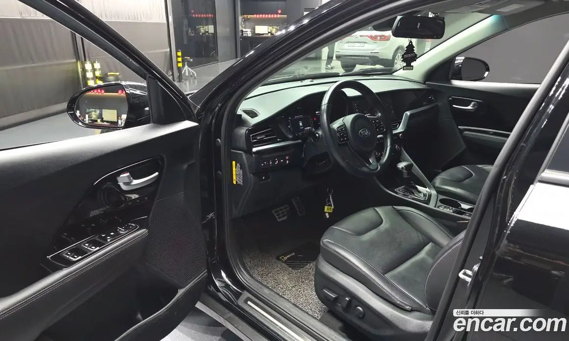 Kia Niro 2020 1.6 автомат (гидро), фото 10