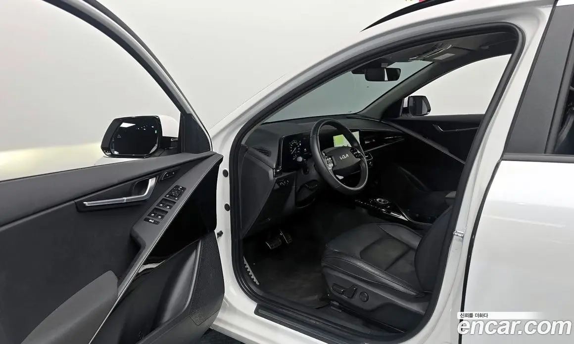 Kia Niro 2024 автомат (гидро), фото 13