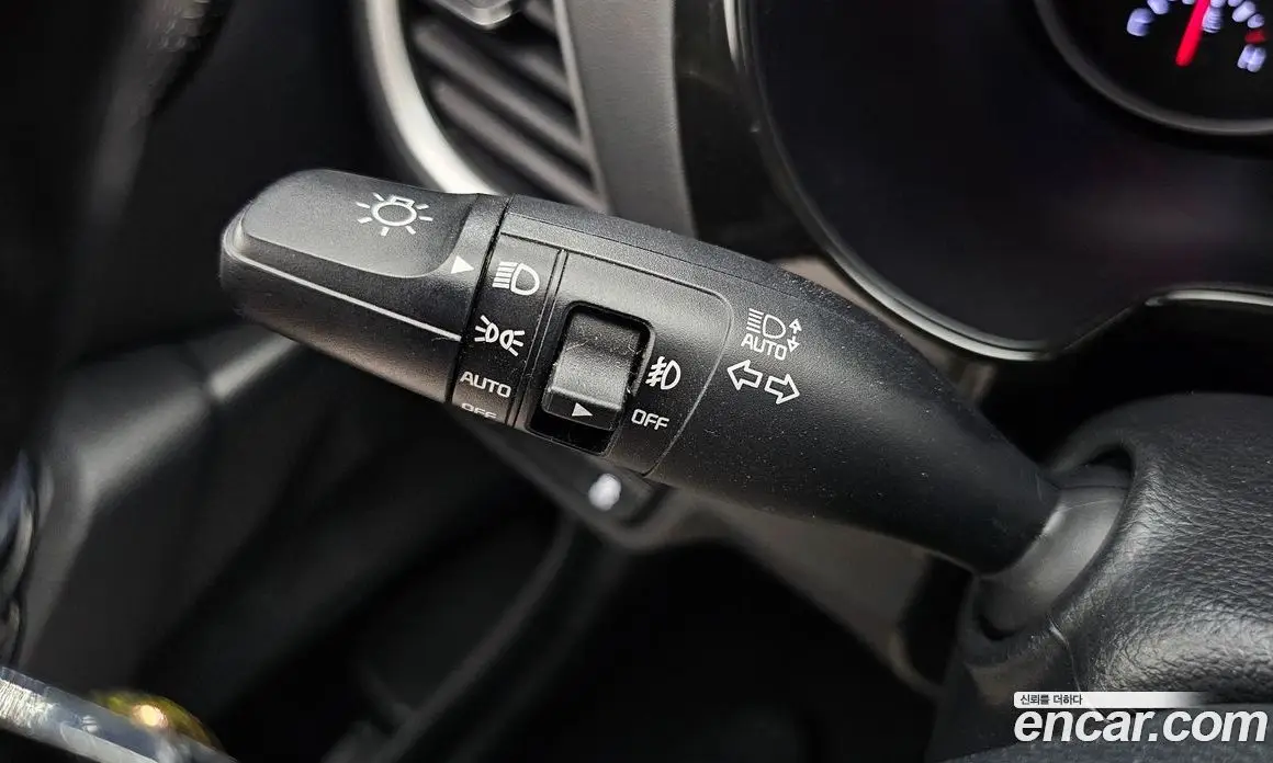 Kia Seltos 2022 1.6 автомат (гидро), фото 28