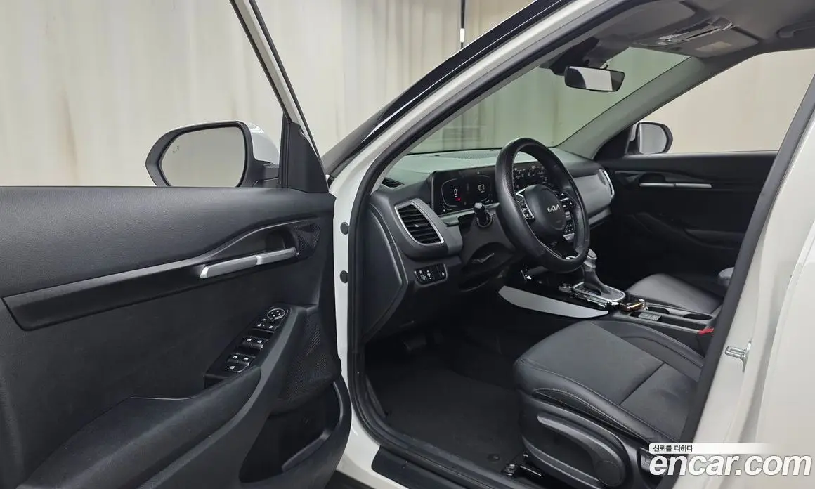 Kia Seltos 2023 1.6 автомат (гидро), фото 13