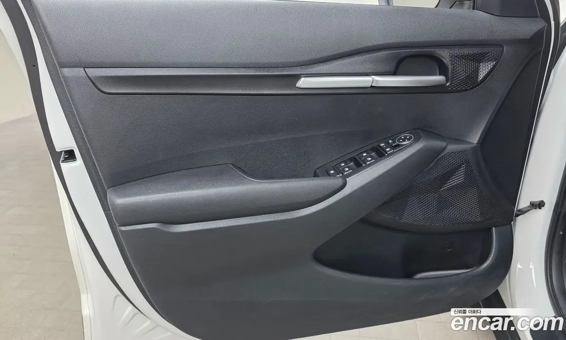 Kia Seltos 2023 1.6 автомат (гидро), фото 14