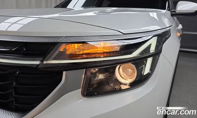 Kia Seltos 2023 1.6 автомат (гидро), миниатюра 8