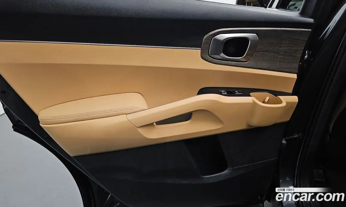 Kia Sorento 2022 1.6 автомат (гидро), фото 15