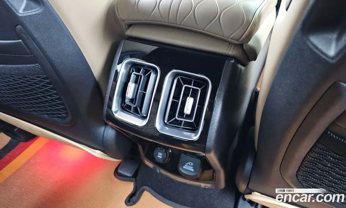 Kia Sorento 2023 2.5 автомат (гидро), фото 31