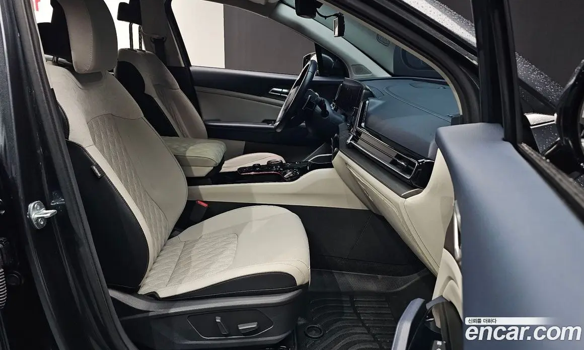 Kia Sportage 2023 1.6 автомат (гидро), фото 13