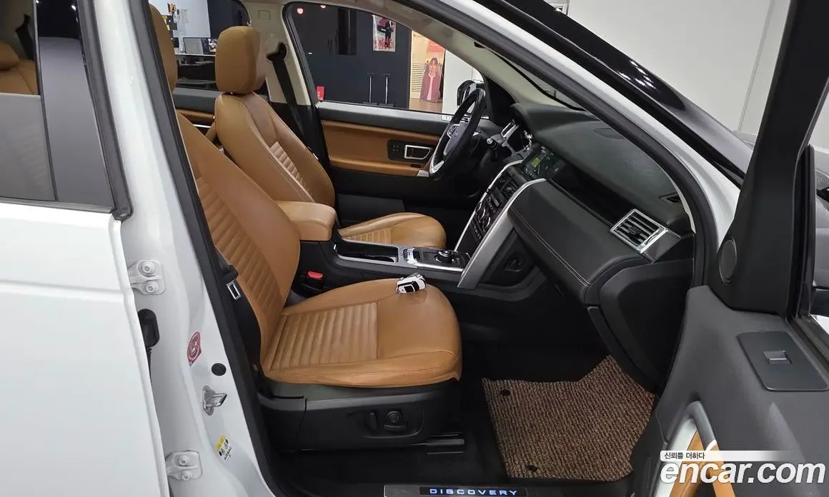 Land Rover Discovery Sport 2018 2.0 автомат (гидро), фото 16