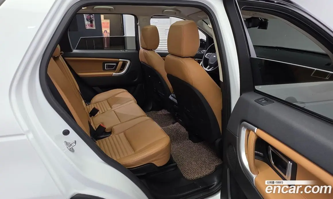 Land Rover Discovery Sport 2018 2.0 автомат (гидро), фото 17