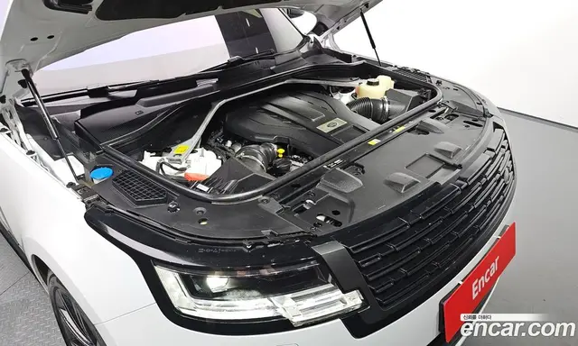 Land Rover Range Rover 2023 4.4 автомат (гидро), миниатюра 6