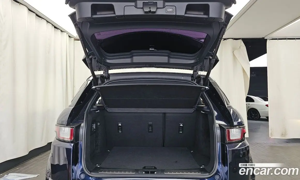 Land Rover Range Rover Evoque 2017 2.0 автомат (гидро), фото 26