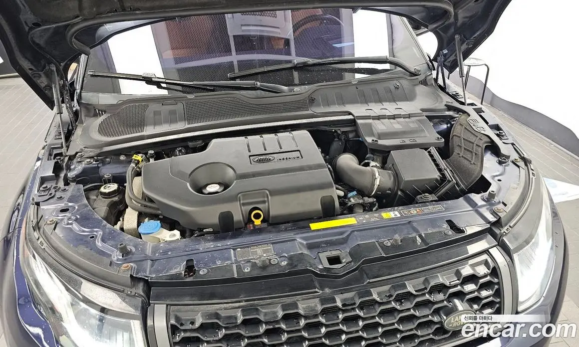 Land Rover Range Rover Evoque 2017 2.0 автомат (гидро), фото 6