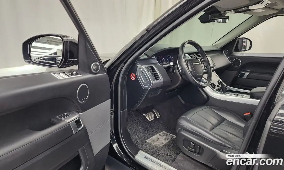 Land Rover Range Rover Sport 2021 3.0 автомат (гидро), фото 13