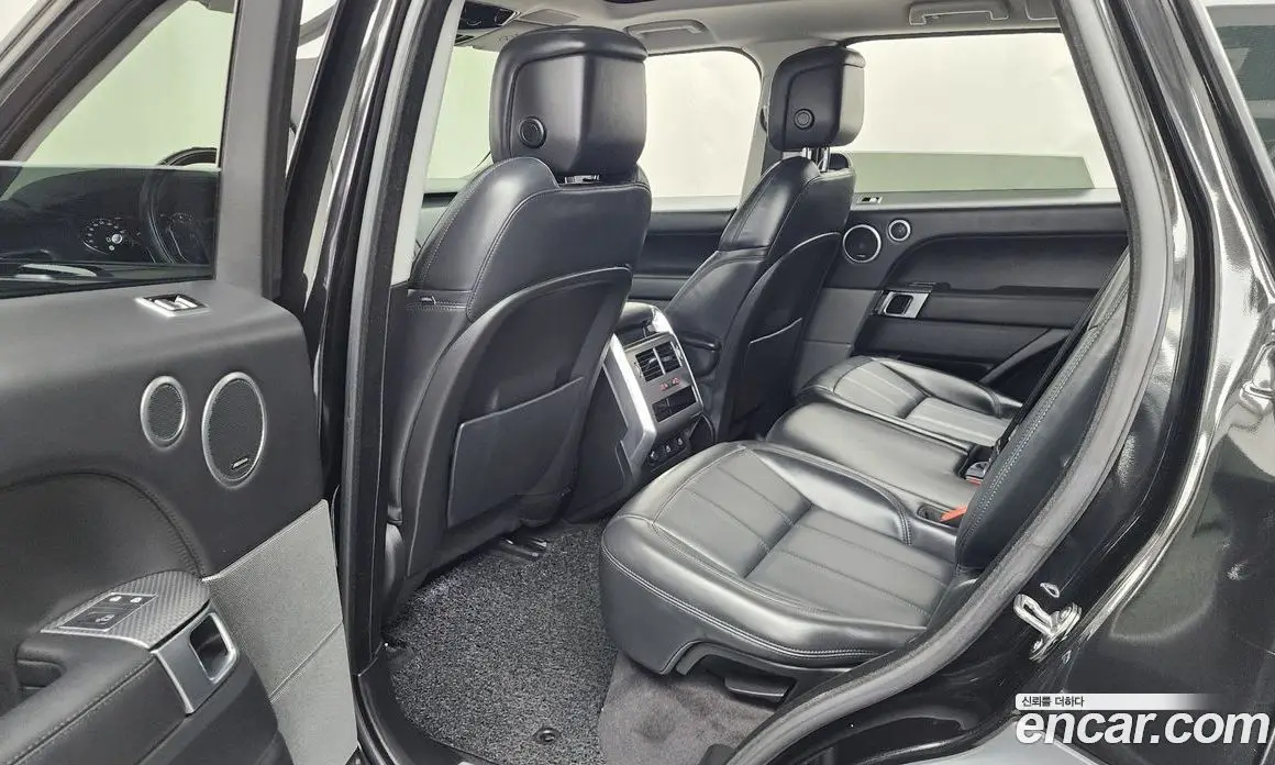 Land Rover Range Rover Sport 2021 3.0 автомат (гидро), фото 32