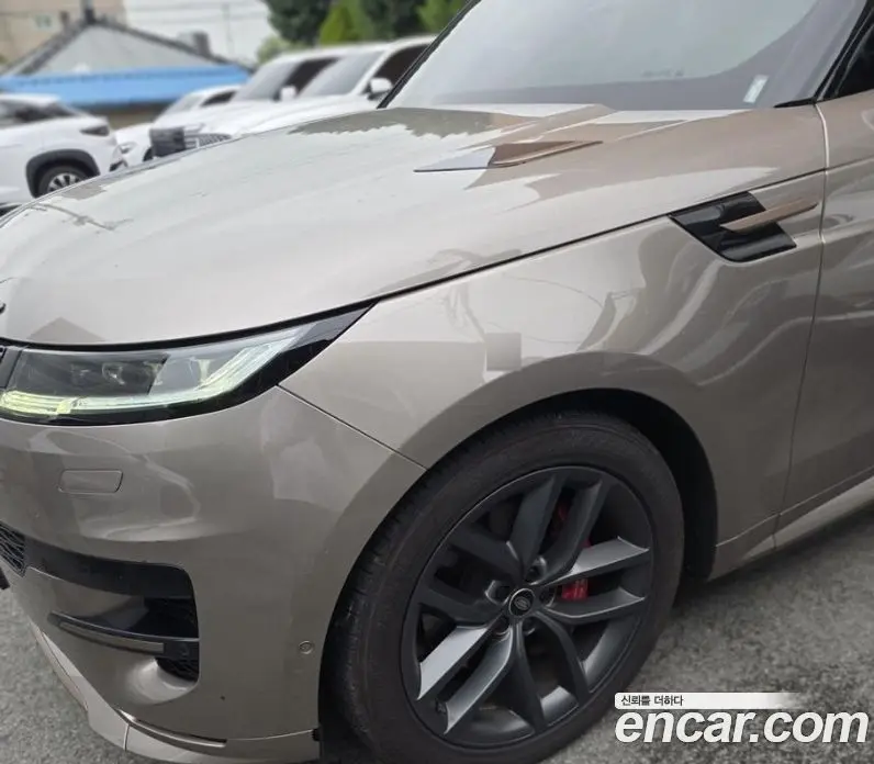 Land Rover Range Rover Sport 2023 3.0 автомат (гидро), фото 4