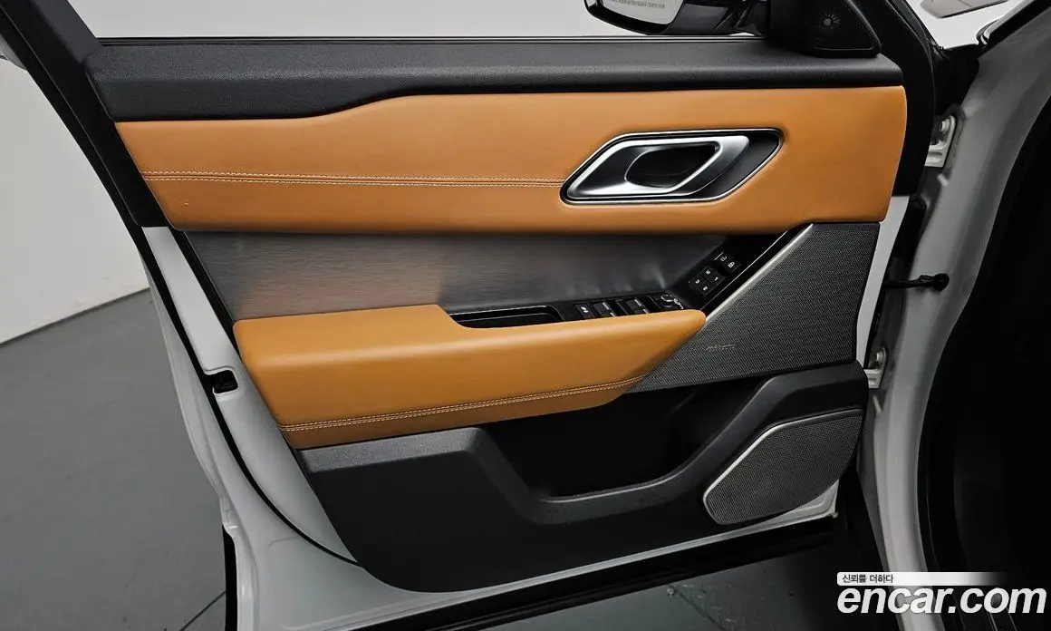 Land Rover Range Rover Velar 2022 3.0 автомат (гидро), фото 13