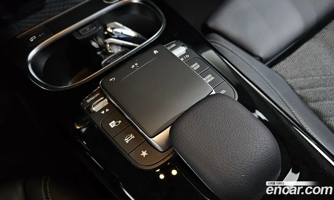 Mercedes-Benz A-Class 2020 2.0 гидро, фото 27