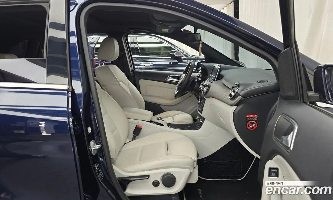 Mercedes-Benz B-Class 2017 2.1 гидро, фото 11 Mercedes-Benz B-Class 2017 2.1 гидро, фото 11