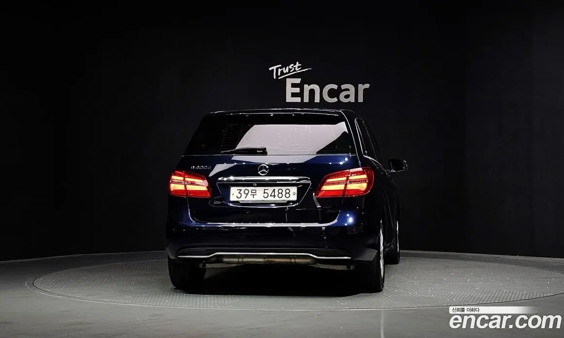 Mercedes-Benz B-Class 2017 2.1 гидро, фото 4 Mercedes-Benz B-Class 2017 2.1 гидро, фото 4