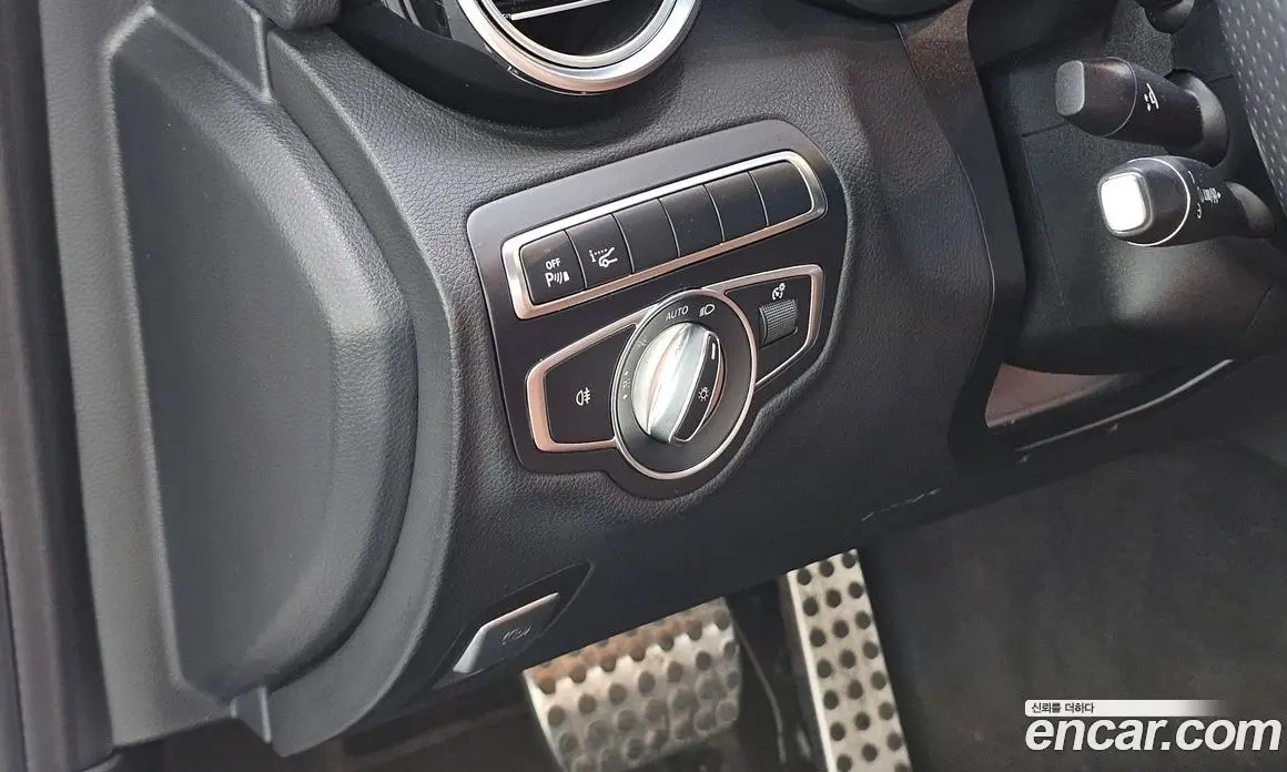 Mercedes-Benz C-Class 2017 2.0 гидро, фото 21 Mercedes-Benz C-Class 2017 2.0 гидро, фото 21