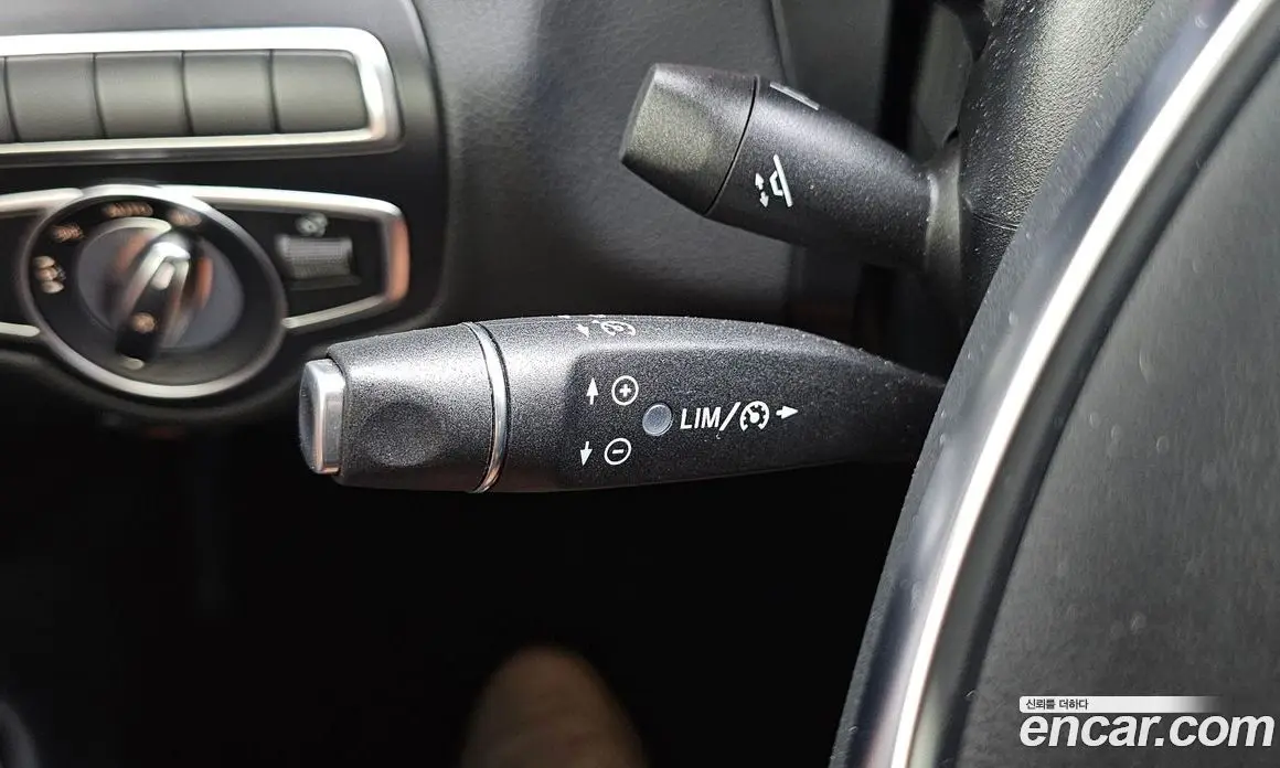 Mercedes-Benz C-Class 2017 2.0 гидро, фото 28 Mercedes-Benz C-Class 2017 2.0 гидро, фото 28