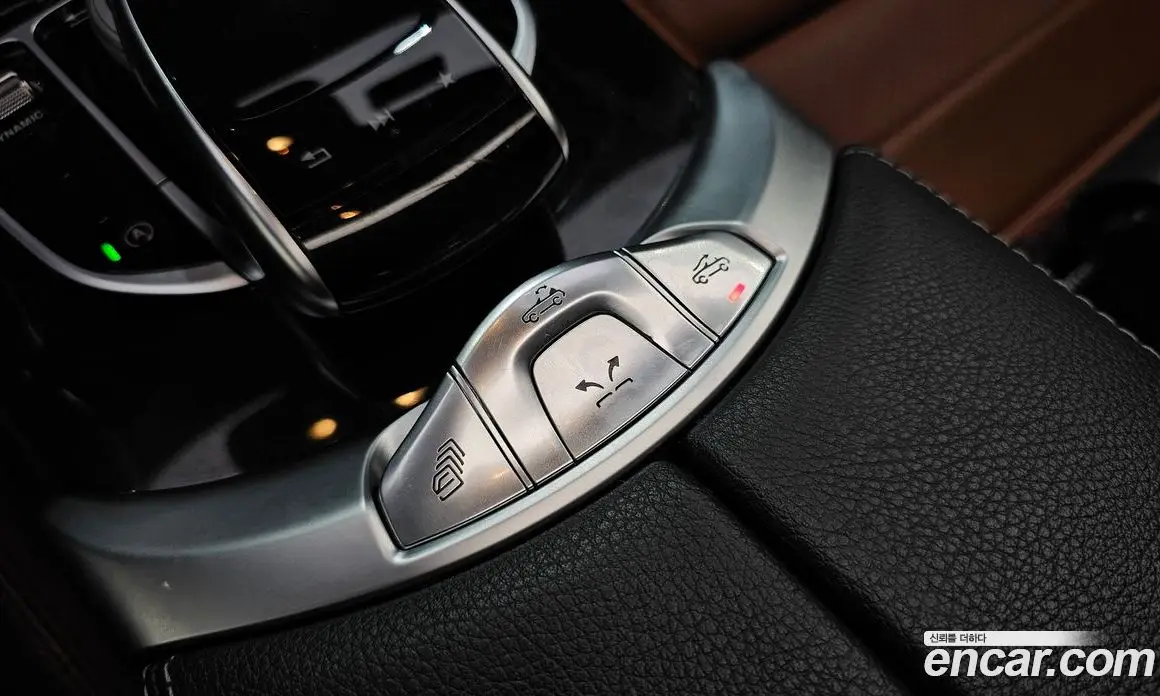 Mercedes-Benz C-Class 2017 2.0 гидро, фото 30 Mercedes-Benz C-Class 2017 2.0 гидро, фото 30