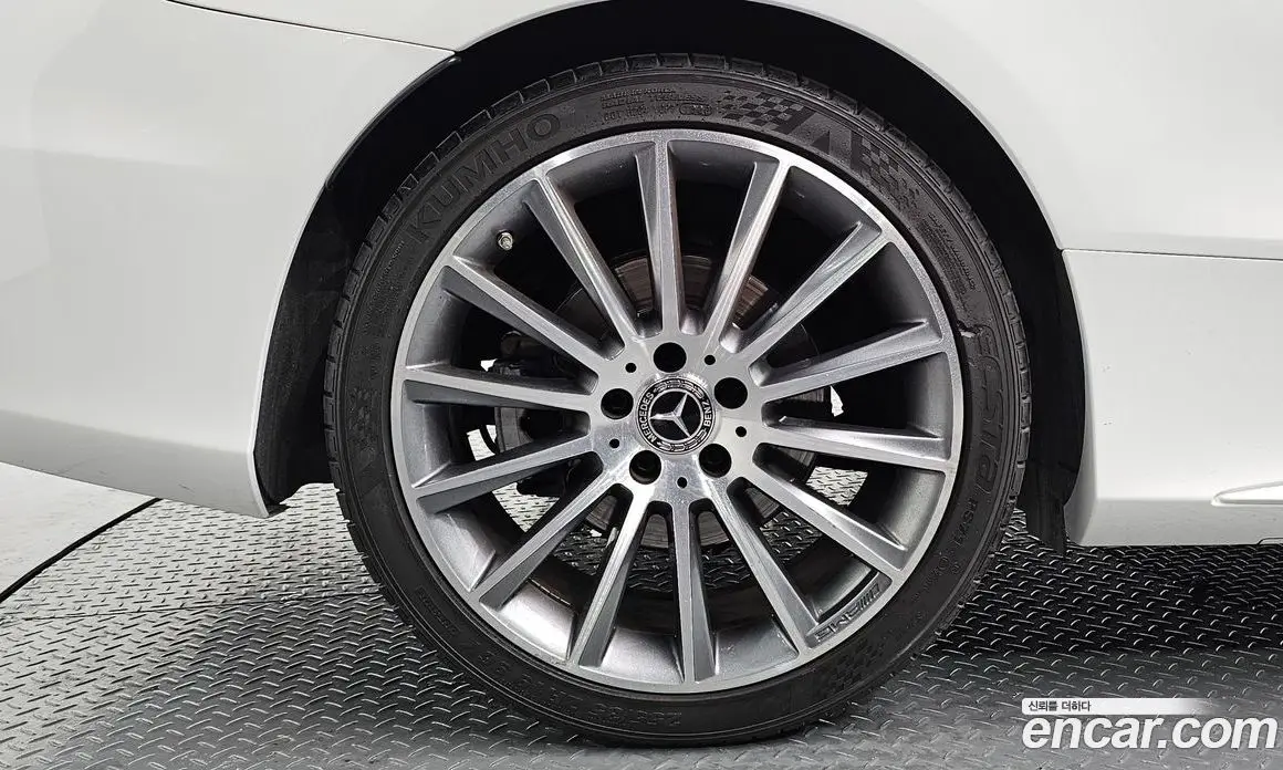 Mercedes-Benz C-Class 2017 2.0 гидро, фото 4 Mercedes-Benz C-Class 2017 2.0 гидро, фото 4