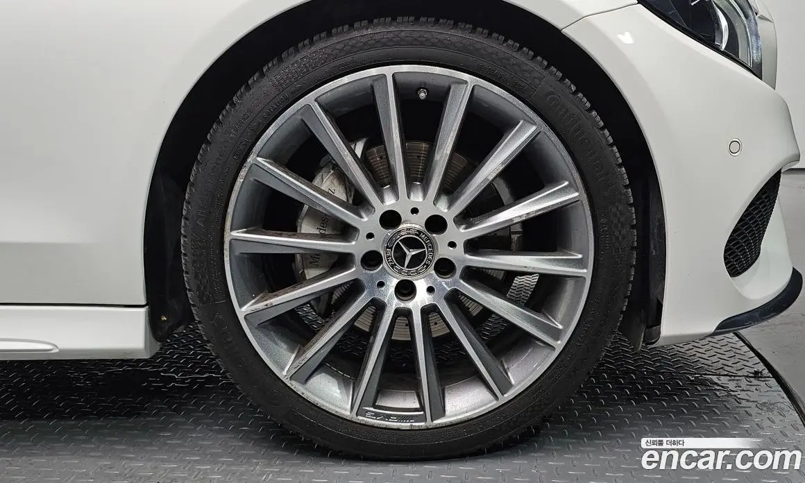 Mercedes-Benz C-Class 2017 2.0 гидро, фото 6 Mercedes-Benz C-Class 2017 2.0 гидро, фото 6