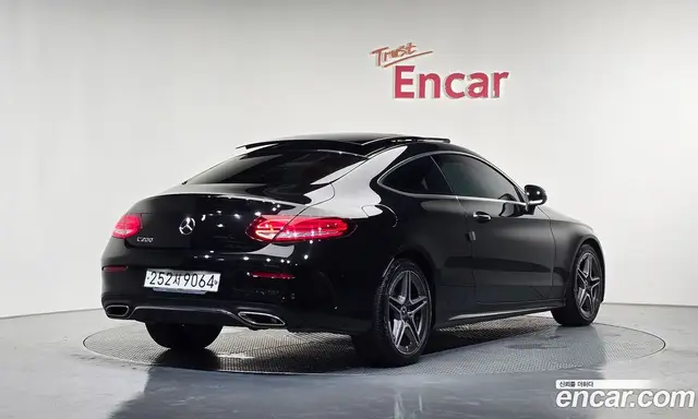 Mercedes-Benz C-Class 2020 2.0 гидро, миниатюра 2