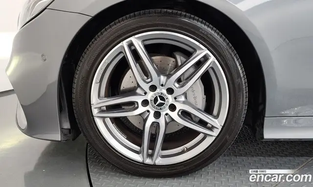 Mercedes-Benz E-Class 2020 1.9 гидро, миниатюра 5