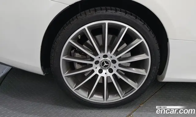 Mercedes-Benz E-Class 2021 3.0 гидро, миниатюра 7 Mercedes-Benz E-Class 2021 3.0 гидро, миниатюра 7