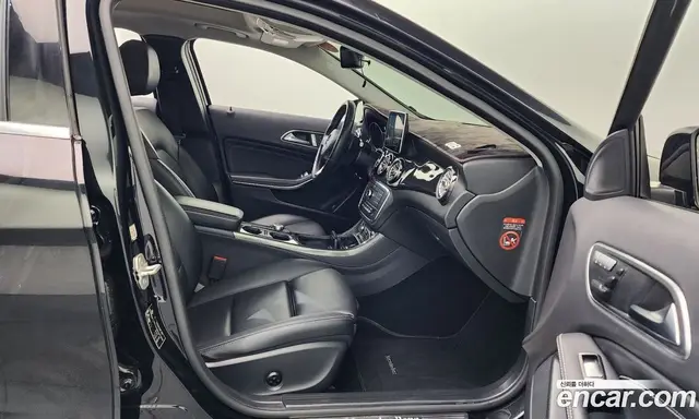 Mercedes-Benz GLA-Class 2016 2.1 гидро, миниатюра 11 Mercedes-Benz GLA-Class 2016 2.1 гидро, миниатюра 11