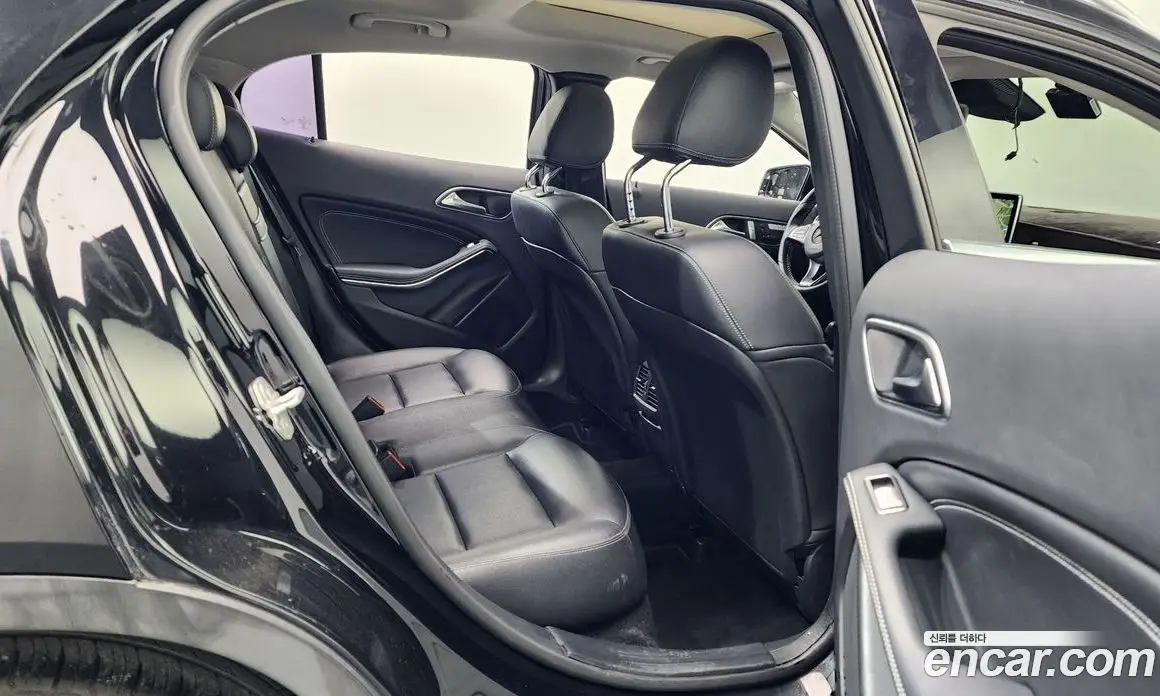 Mercedes-Benz GLA-Class 2016 2.1 гидро, фото 12 Mercedes-Benz GLA-Class 2016 2.1 гидро, фото 12