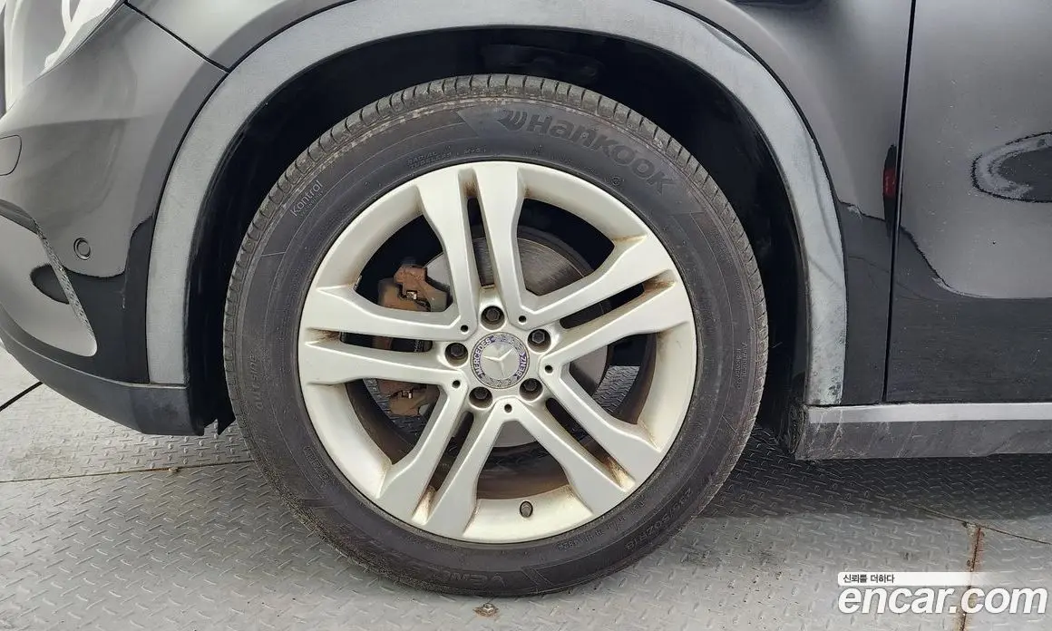 Mercedes-Benz GLA-Class 2016 2.1 гидро, фото 5 Mercedes-Benz GLA-Class 2016 2.1 гидро, фото 5
