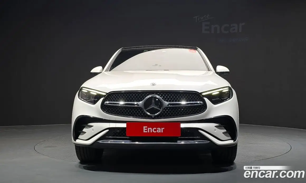 Mercedes-Benz GLC-Class 2024 2.0 гидро, фото 3