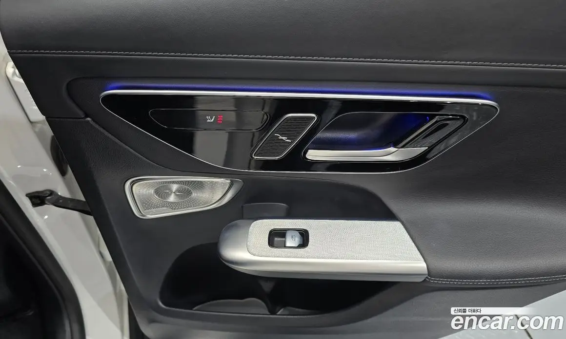 Mercedes-Benz GLC-Class 2024 2.0 гидро, фото 30